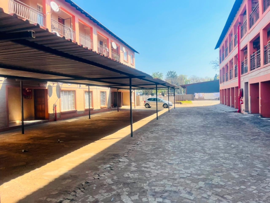 2 Bedroom Property for Sale in Rustenburg Central North West